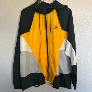 Nike Loose Fit Sportswear Heritage Windrunner hooded Woven Jacket Yellow